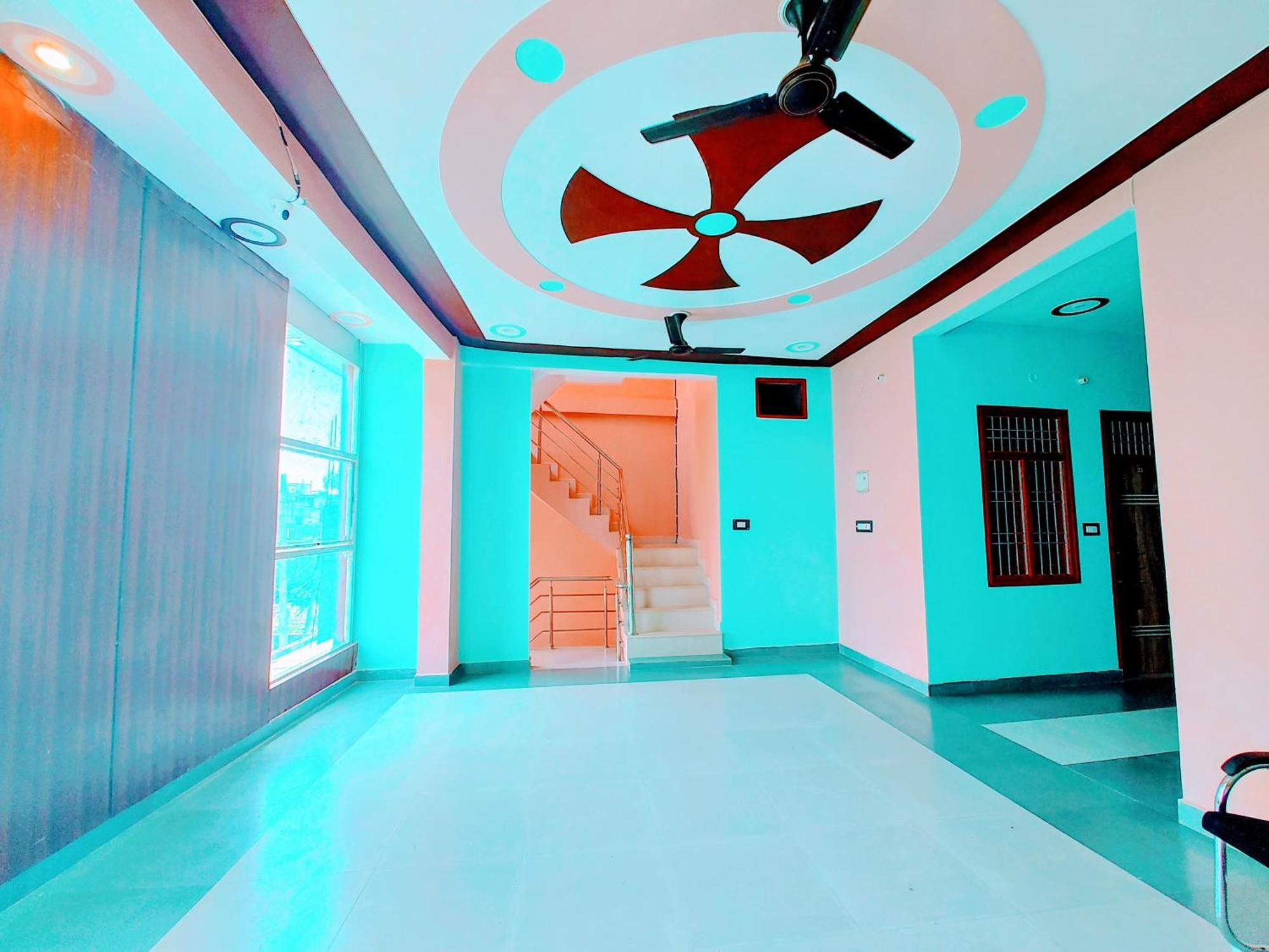 Hotel Raghukul Ayodhya Zewnętrze zdjęcie