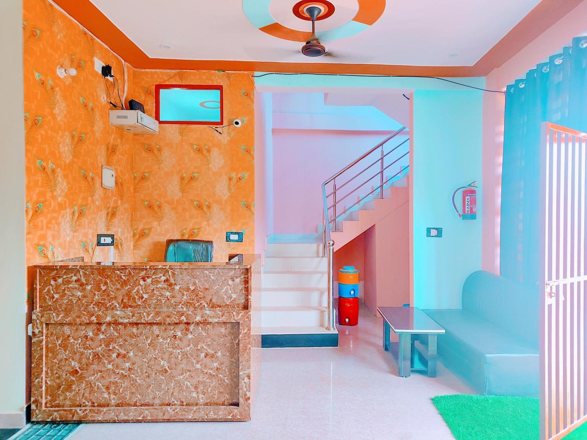 Hotel Raghukul Ayodhya Zewnętrze zdjęcie