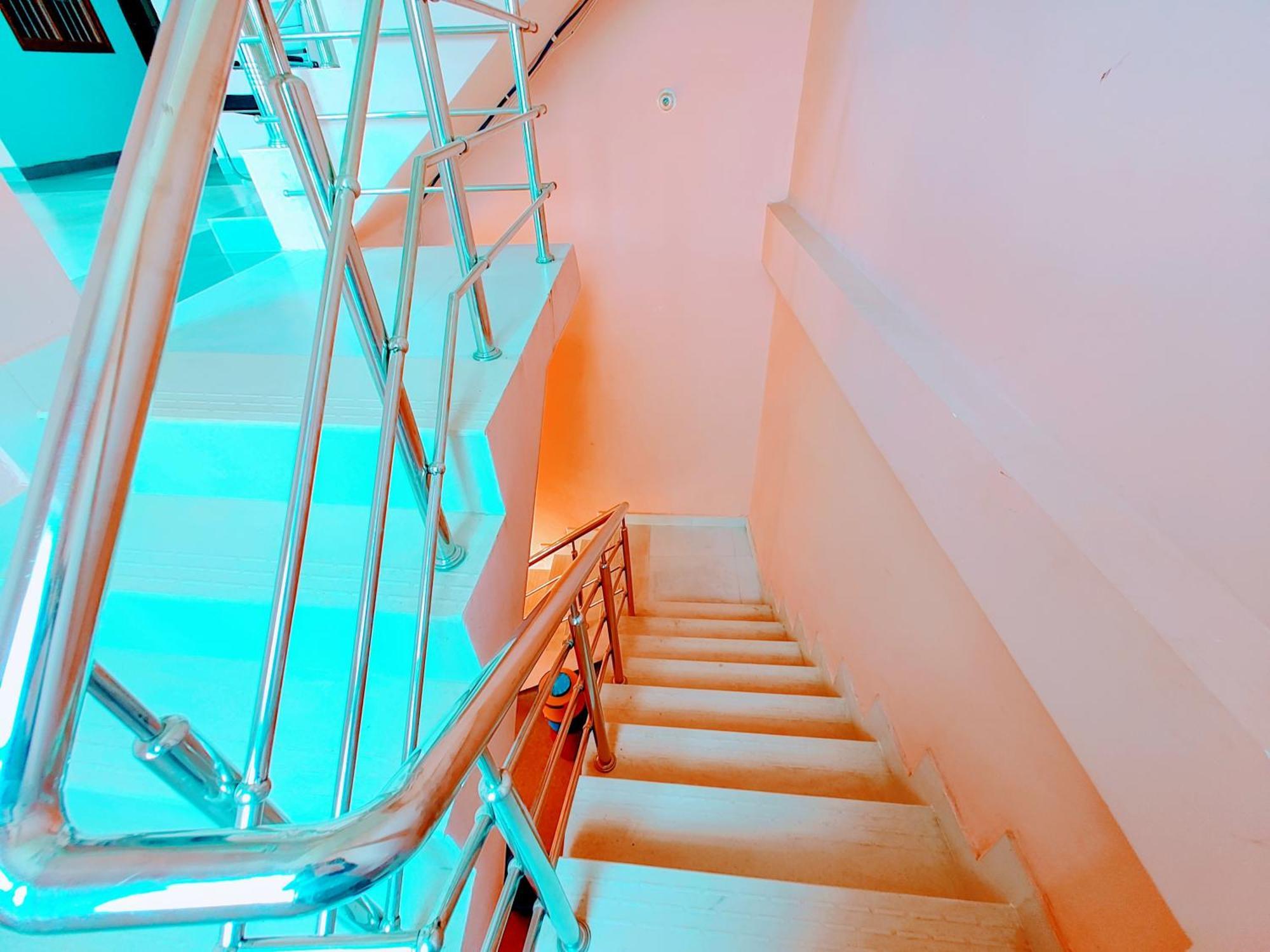 Hotel Raghukul Ayodhya Zewnętrze zdjęcie