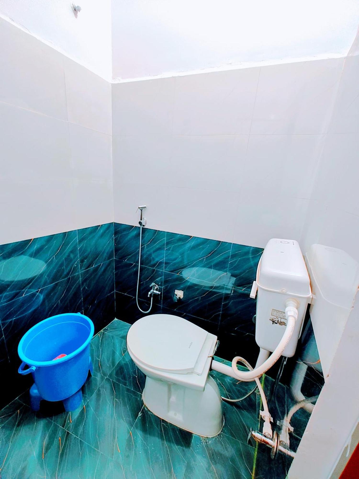 Hotel Raghukul Ayodhya Zewnętrze zdjęcie