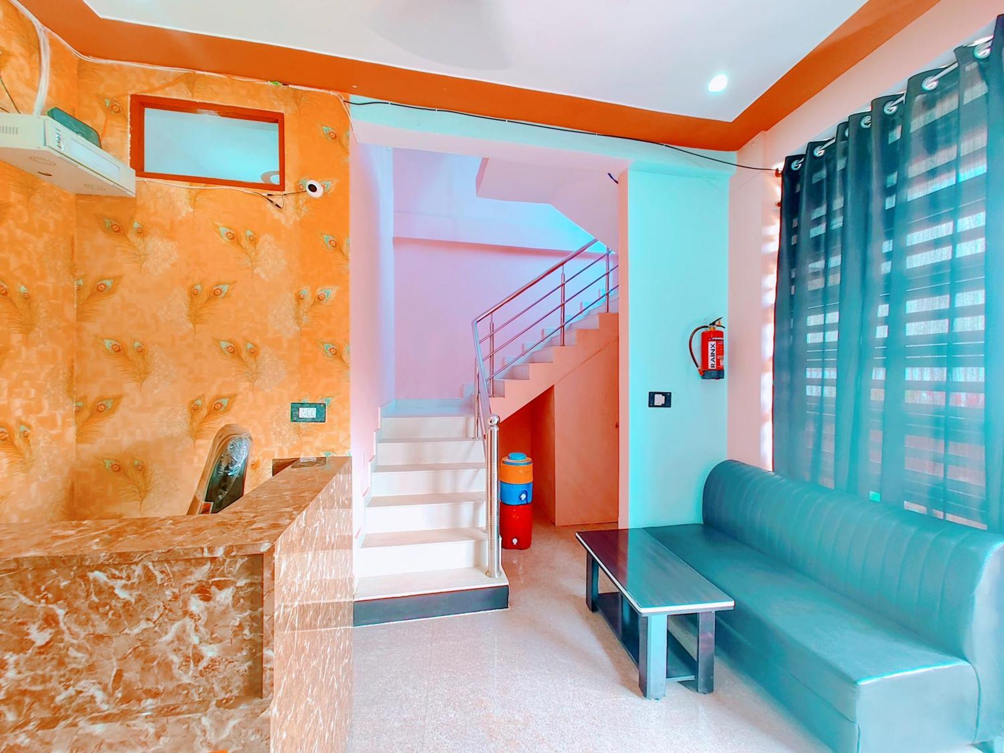 Hotel Raghukul Ayodhya Zewnętrze zdjęcie